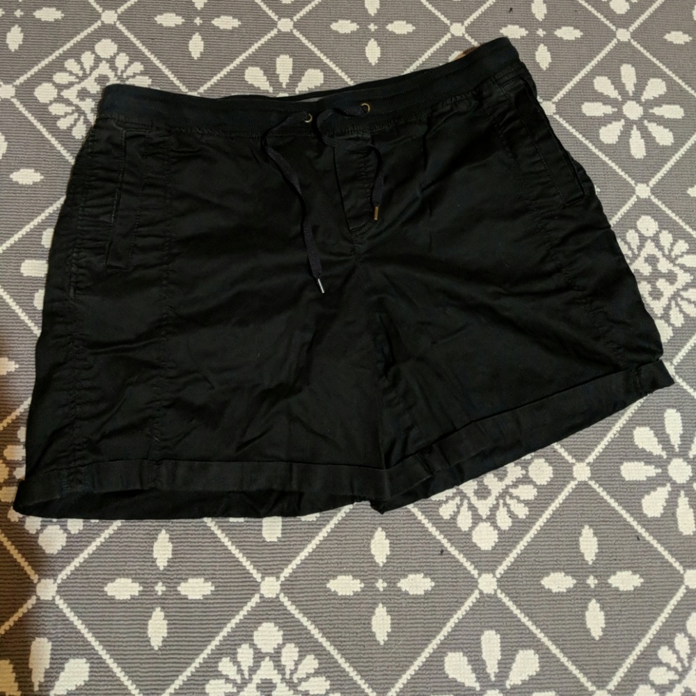 Eddie Bauer black shorts 16